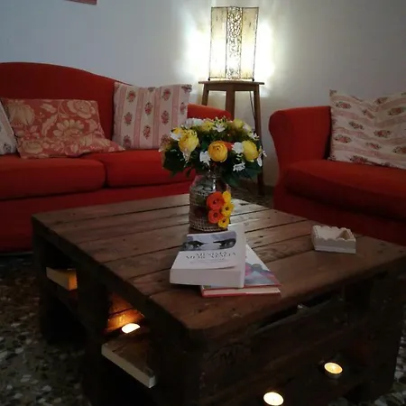 Semesterbostad Casa Meluccia